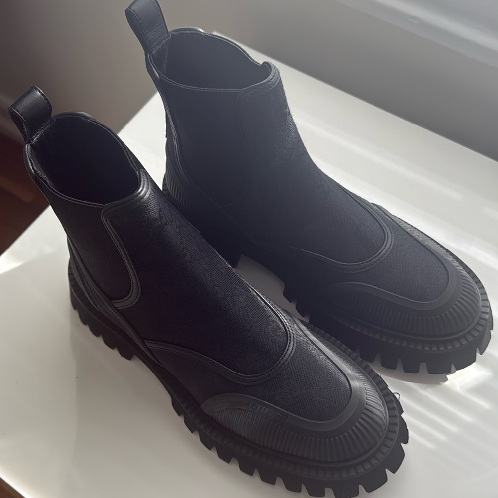 Gucci GG ANKLE BOOTS